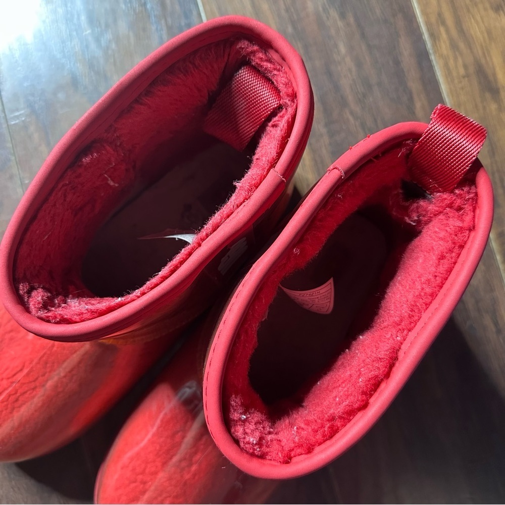 UGG Red Classic Clear Mini Boots - Picture 2 of 6